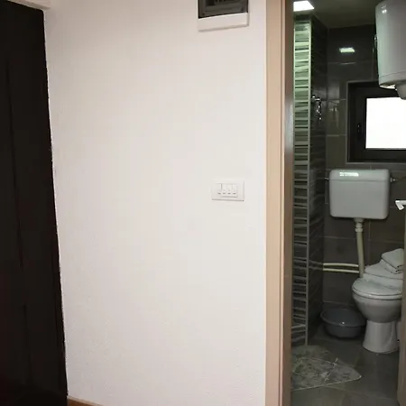 Vikendica Ceperkovic #2 *